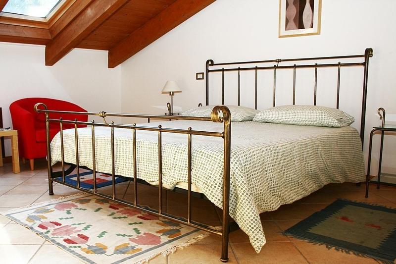 Residence Bizzoni Terni Pokoj fotografie